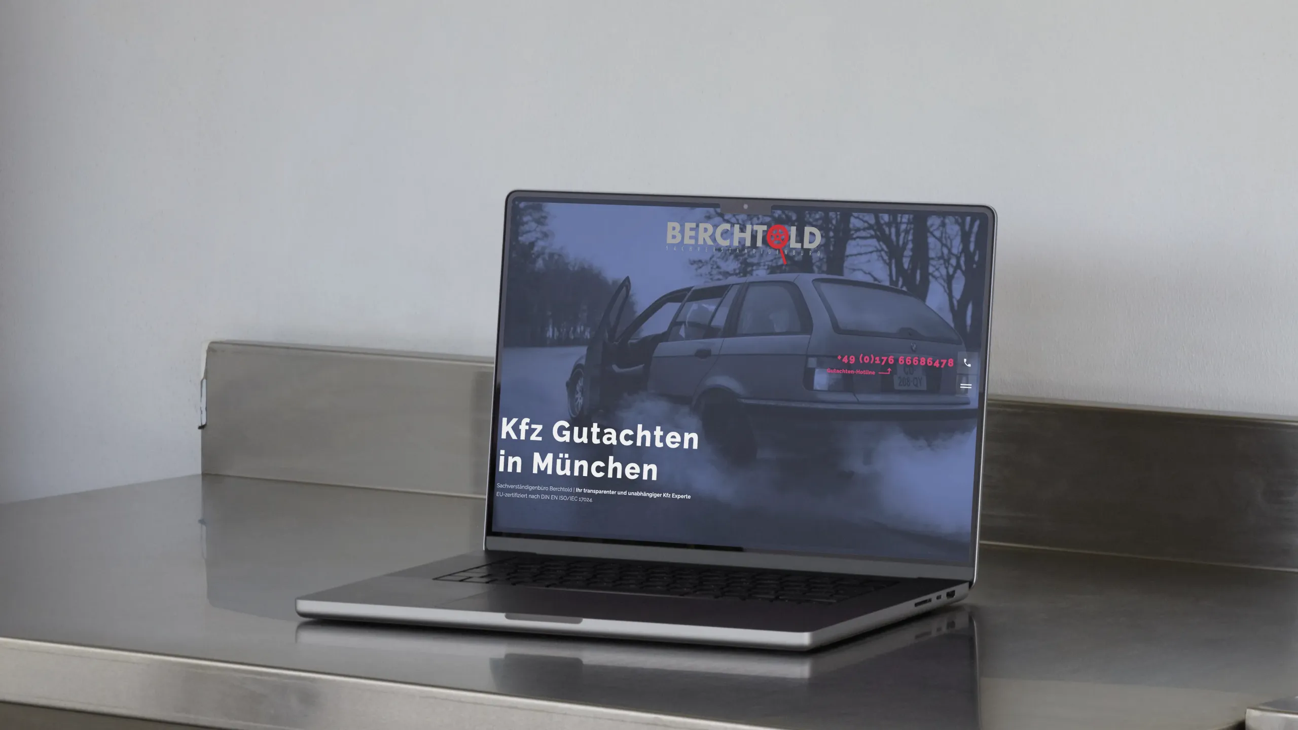Gutachten Berchtold Website von GEWINNER BRANDING gutachten-berchtold.de Website Mockup